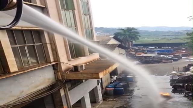 化工廠